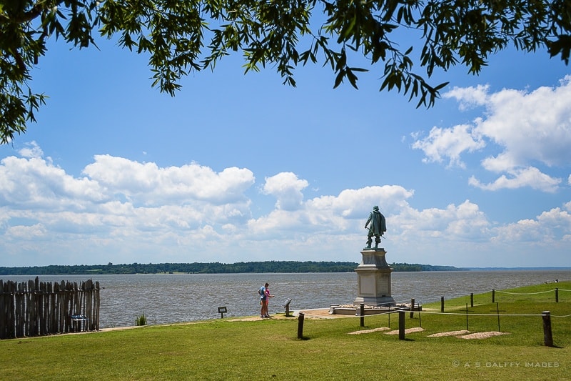 Captain Smith's bronze statue in Historic Jamestowne