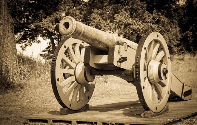 Grasshopper Cannon displayed in the Yorktown battlefield