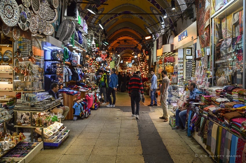 A Must-Have Guide to Shop in the Grand Bazaar travel notes and guides –   travel guides