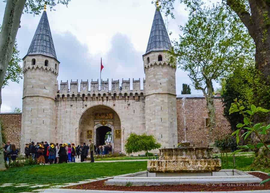 Topkapi Palace gate - 3 days in Istanbul