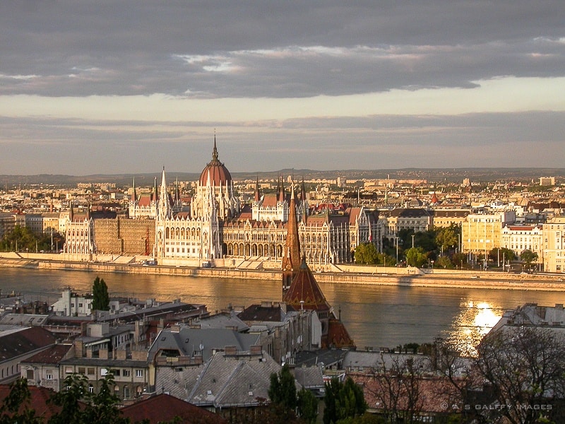 Where to stay in Budapest: Buda or Pest