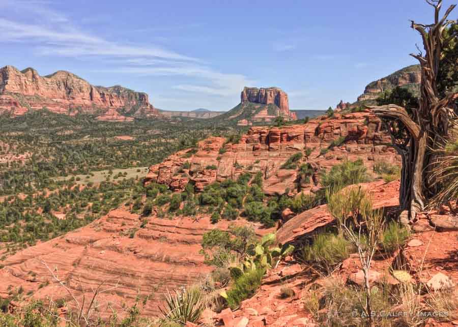 Amazing views of the valley from the Cathedral Rock trail in Sedona