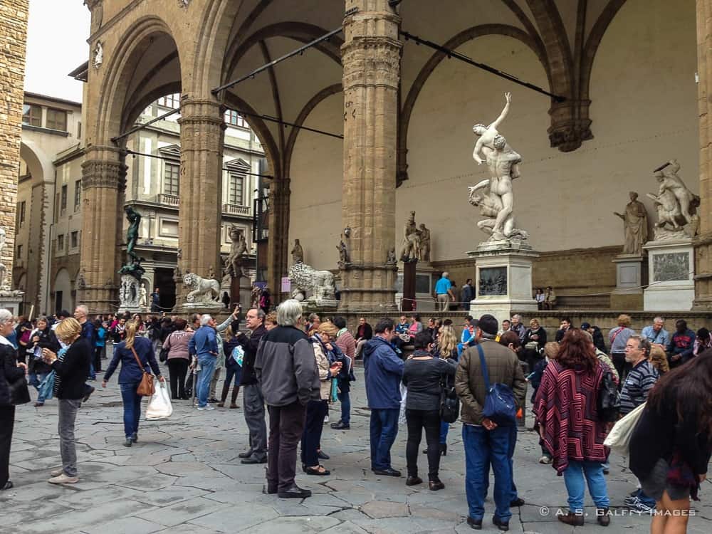 One day in Florence: visiting Loggia dei Lanzi