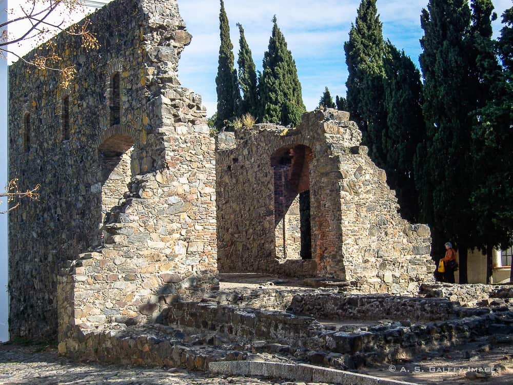 Ruins of the Convent of San Francisco in Colonia