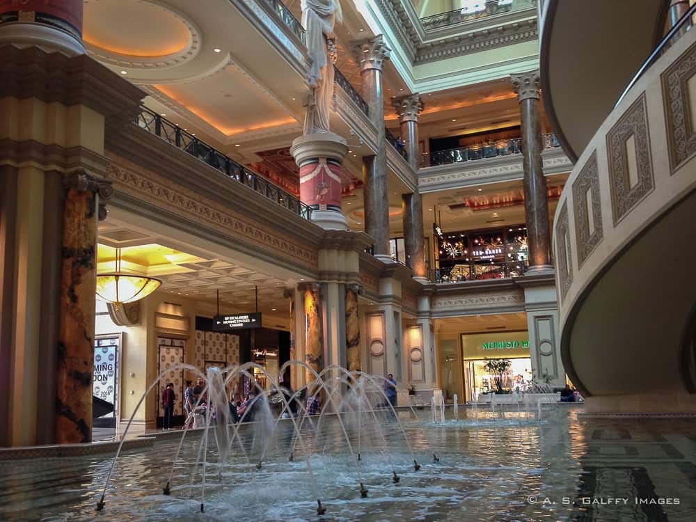 Caesar's Palace shopping area