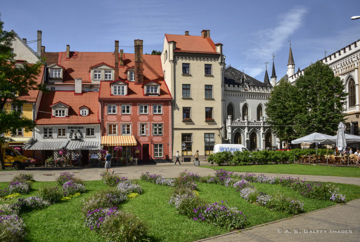 Riga Old Town – What to See in Latvia's Epic Capital