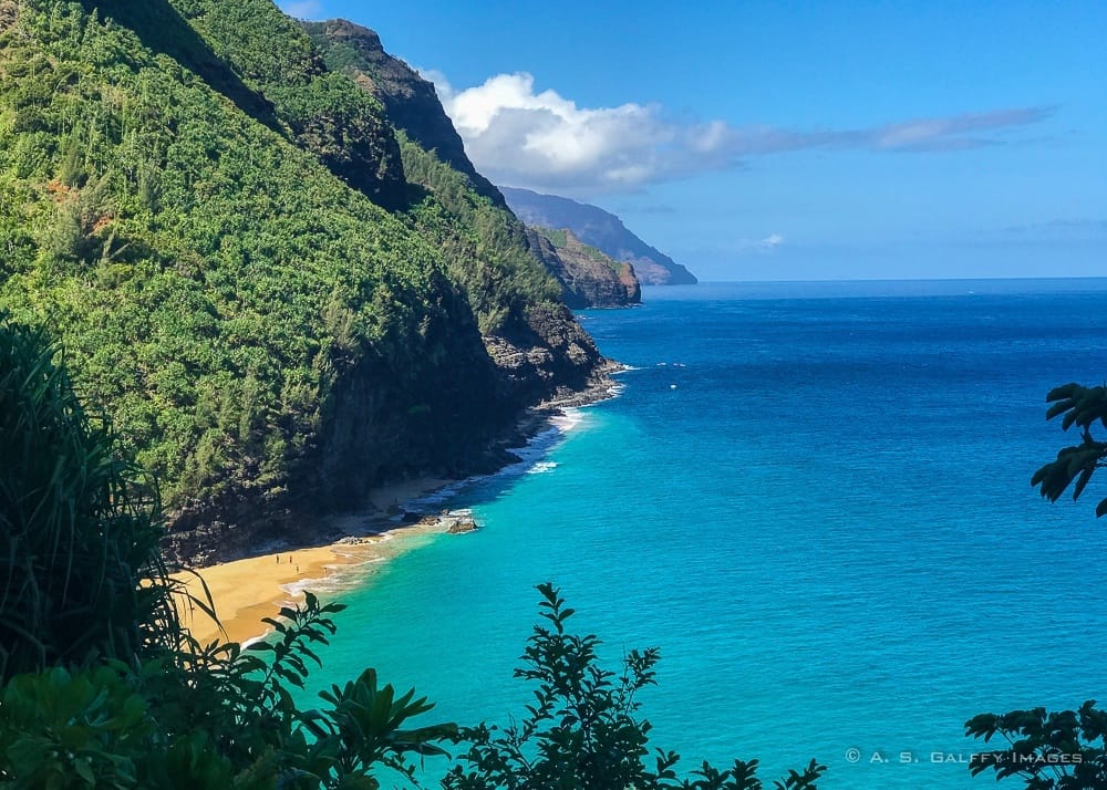 View of the Na Pali Coast in Kauai View of the Na Pali Coast in Kauai
