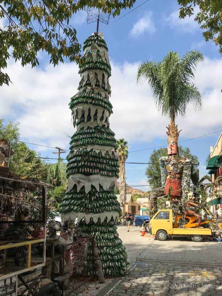 folk art at Tio's Tacos Restaurant 