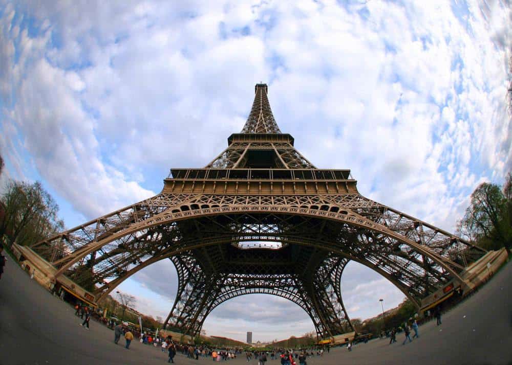 image of the Eiffel Tower