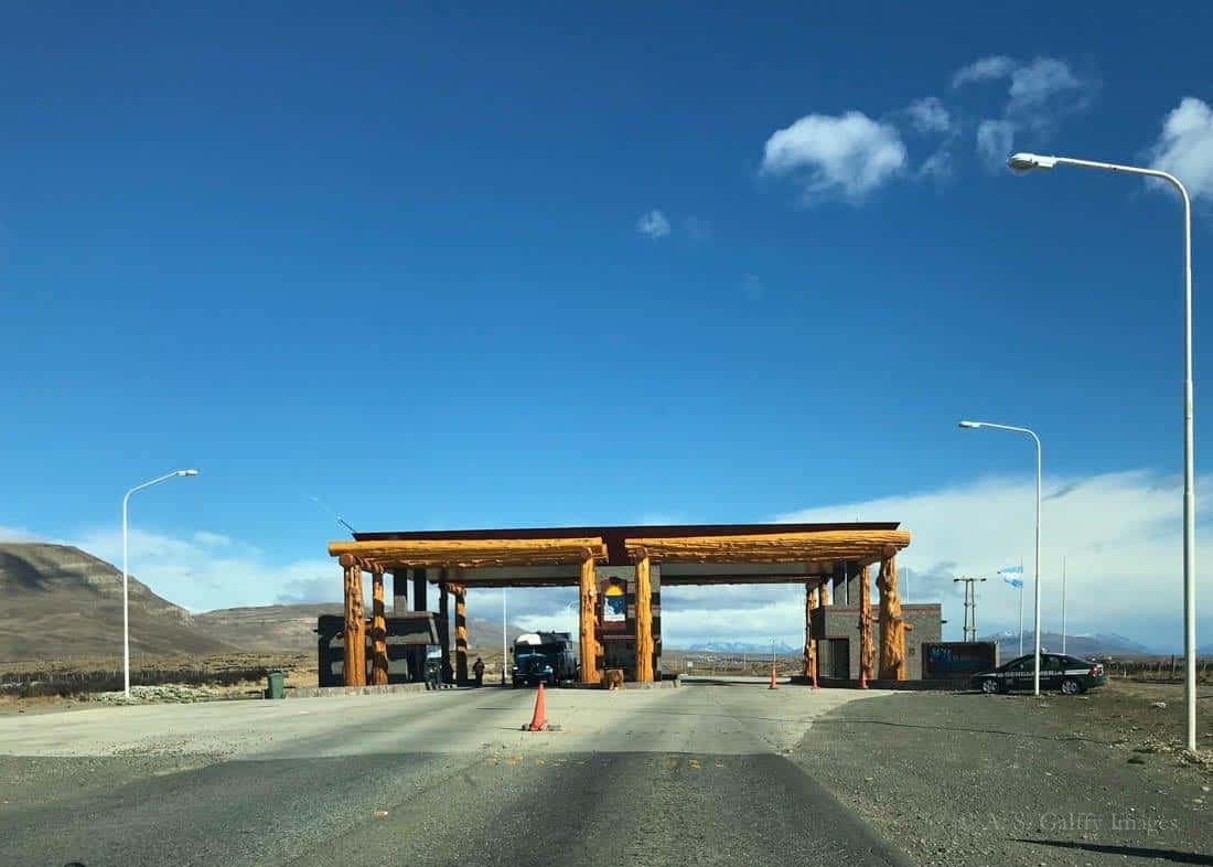 Crossing point between Chile and Argentina on the road to El Chalten