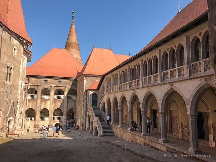 The best castles, fortresses and palaces in Transylvania