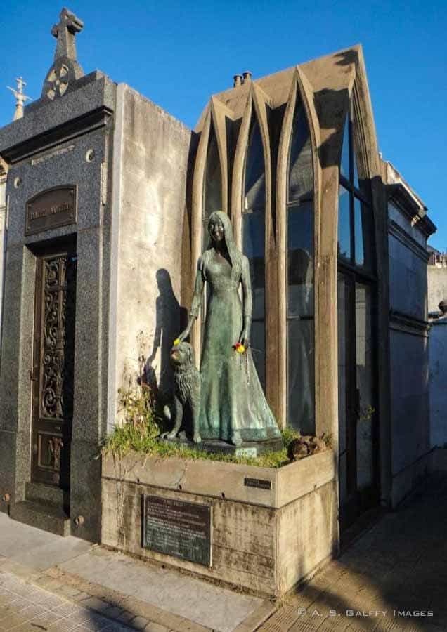 Liliana Crociati's crypt in La Recoleta Cemetery