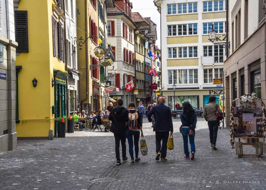 Shopping in Old Town Lucerne