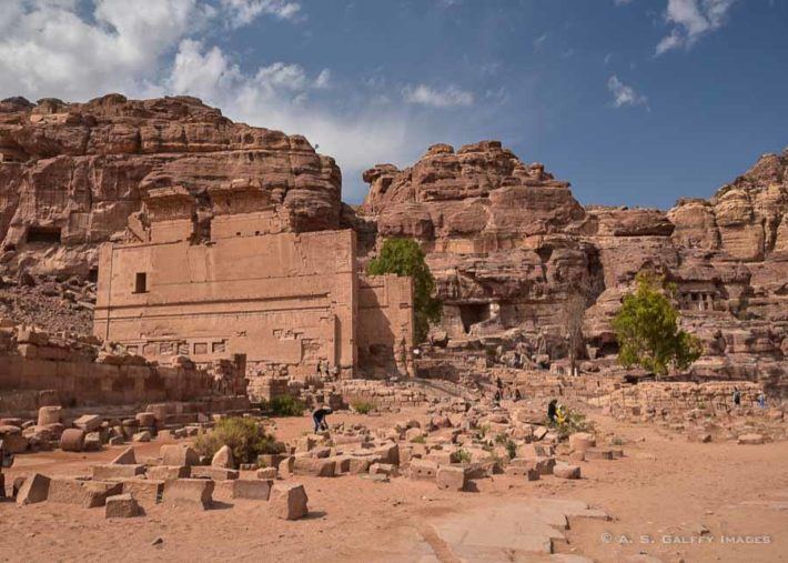 How to Visit Petra Like a Pro - Guide to Jordan's Lost City