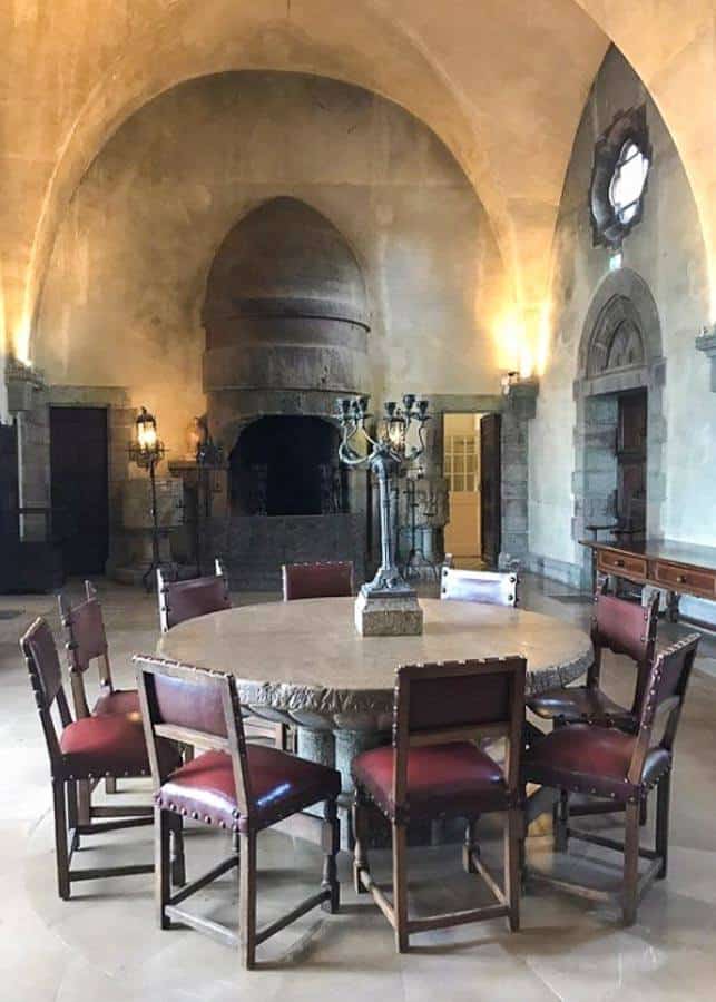 Dining room at Chateau de la Napoule