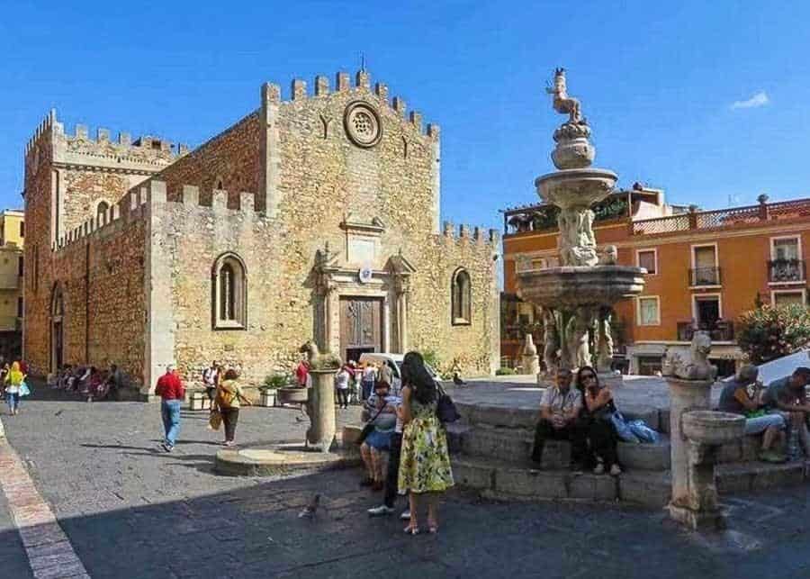 Cathedral di San Nicola, Taormina