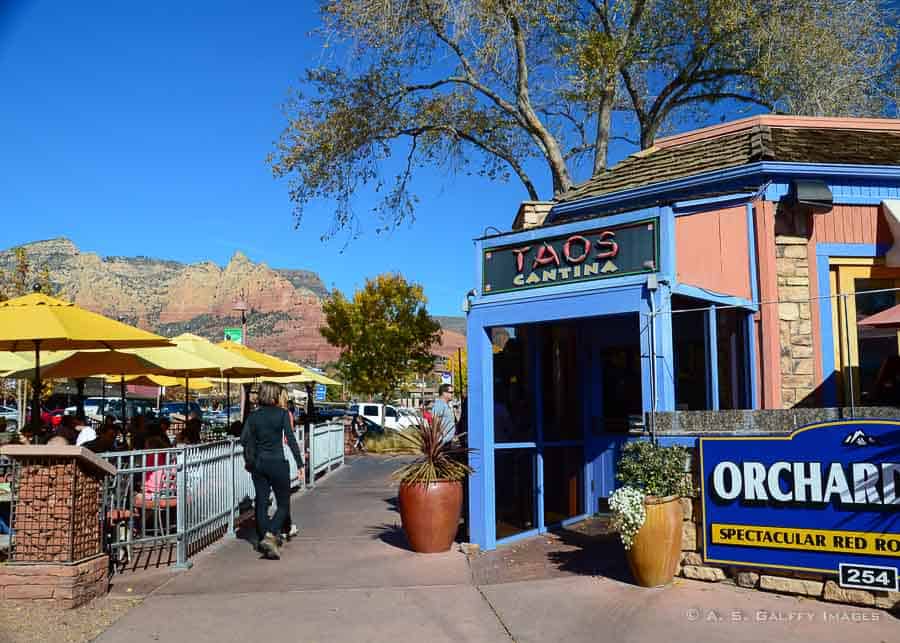 Things to do in Sedona - eating at a restaurant