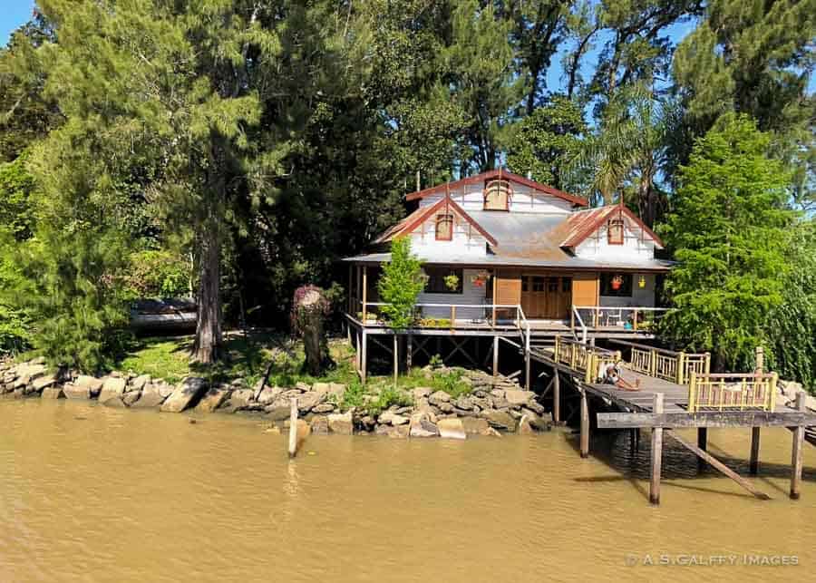 Summer house in Tigre, Argentina