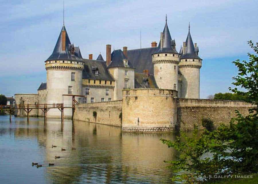 Chateau de Sully 
