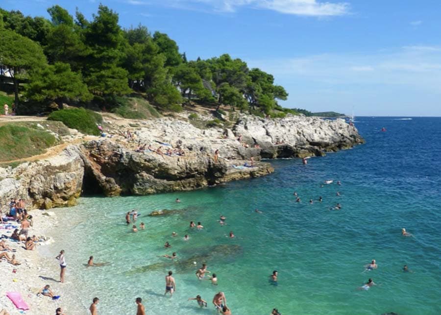 Balkan road trip: Beach in Pula