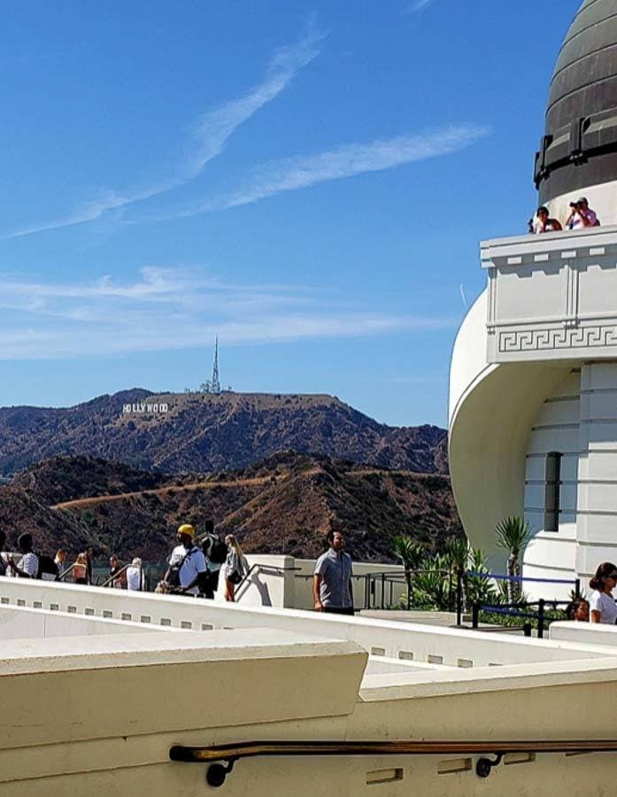 Vista para o letreiro de Hollywood a partir do Observatório