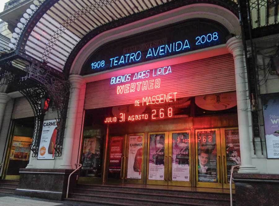 Culture of Buenos Aires: Teatro Avenida