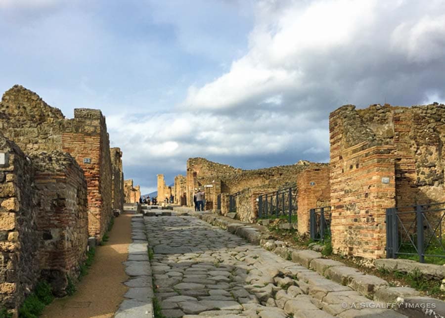 10 Days Italy Itinerary: Pompeii