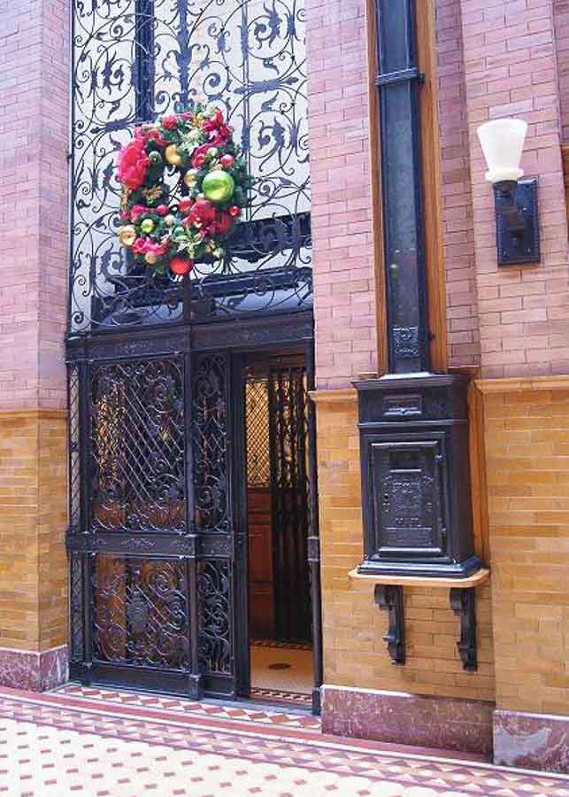 Bird-cage style elevator at Bradbury Building