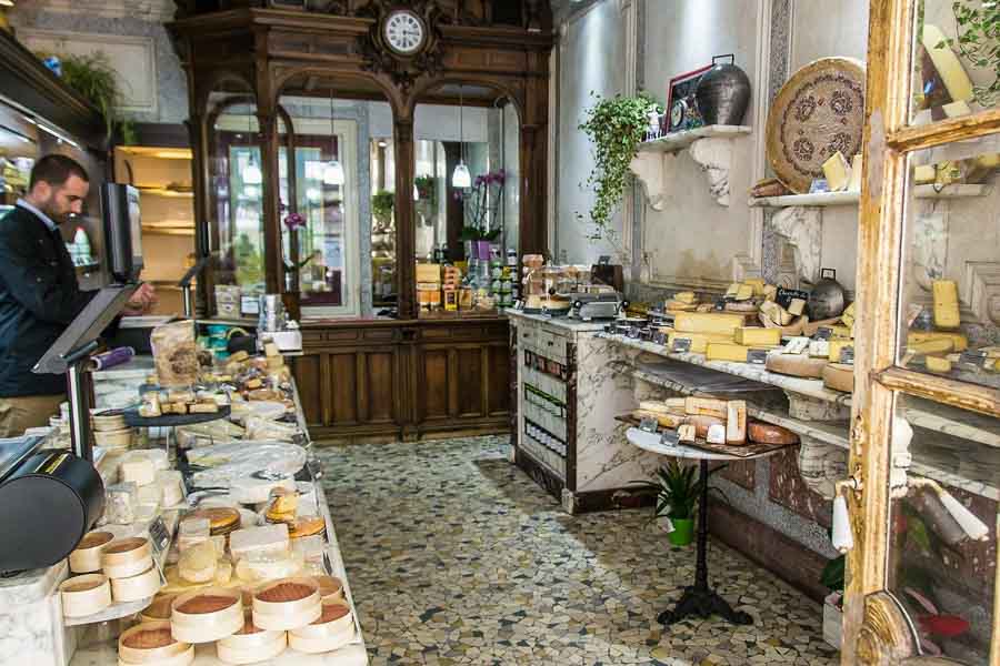 Fromagerie in Paris