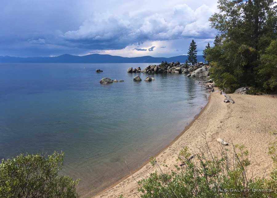 Secret Cove beach on the East Coast of Lake Tahoe