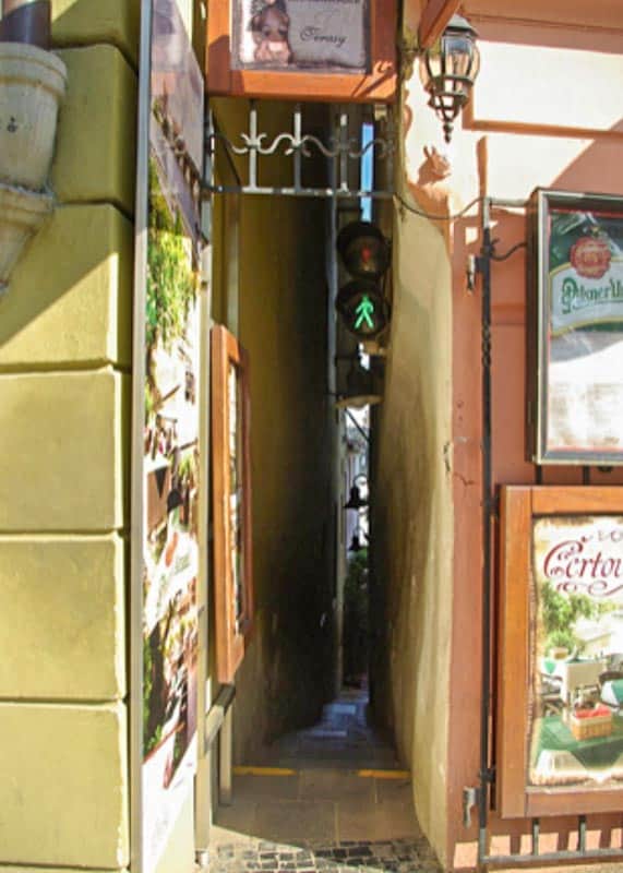 narrow street in Prague vs the wide boulevards in Budapest