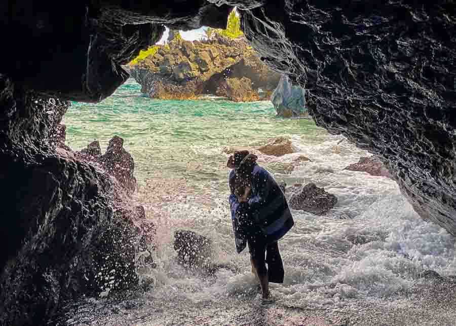 view of the small cave at Honokalani beach