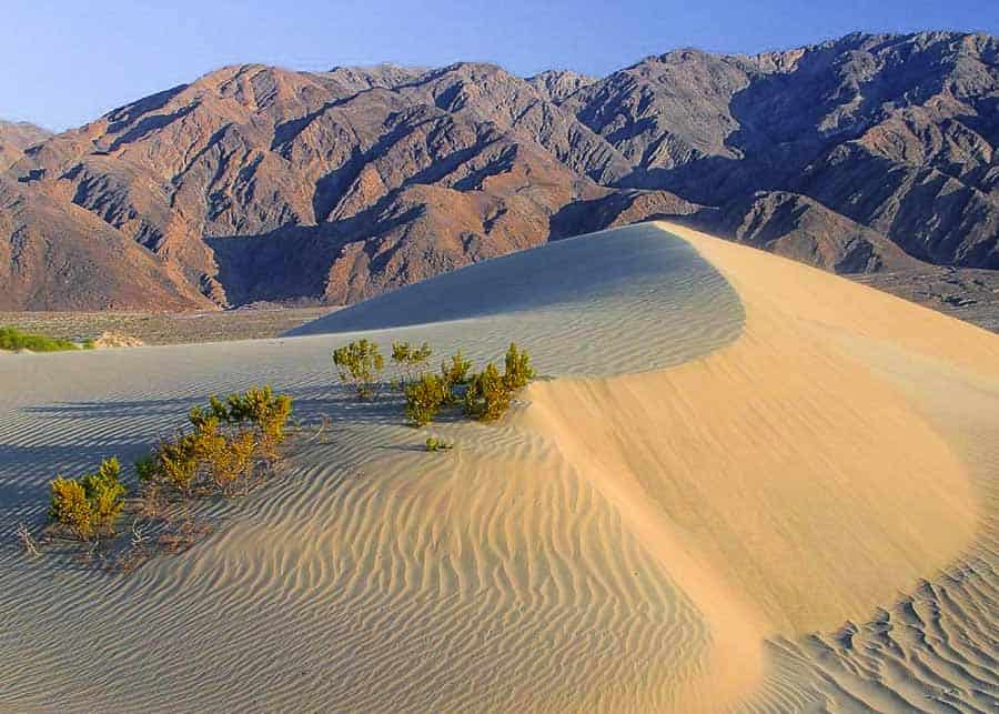 Sand dunes on the drive to Death Valley