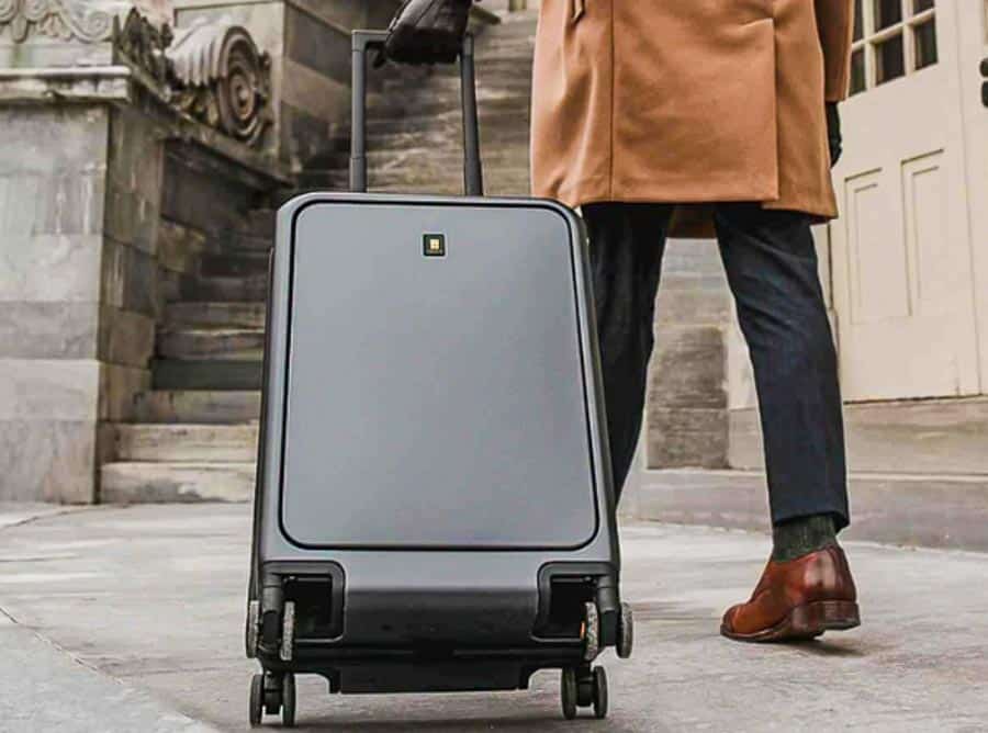 Level8 luggage review of the Pro-Carry-on suitcase