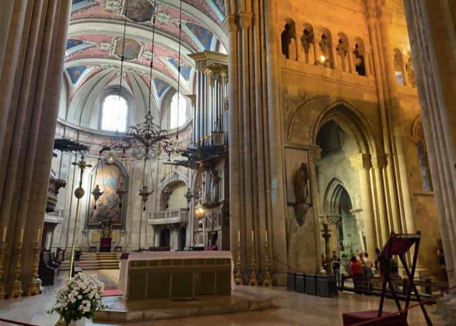 Altar of the Lisbon Cathedral, one of the attractions in Lisbon