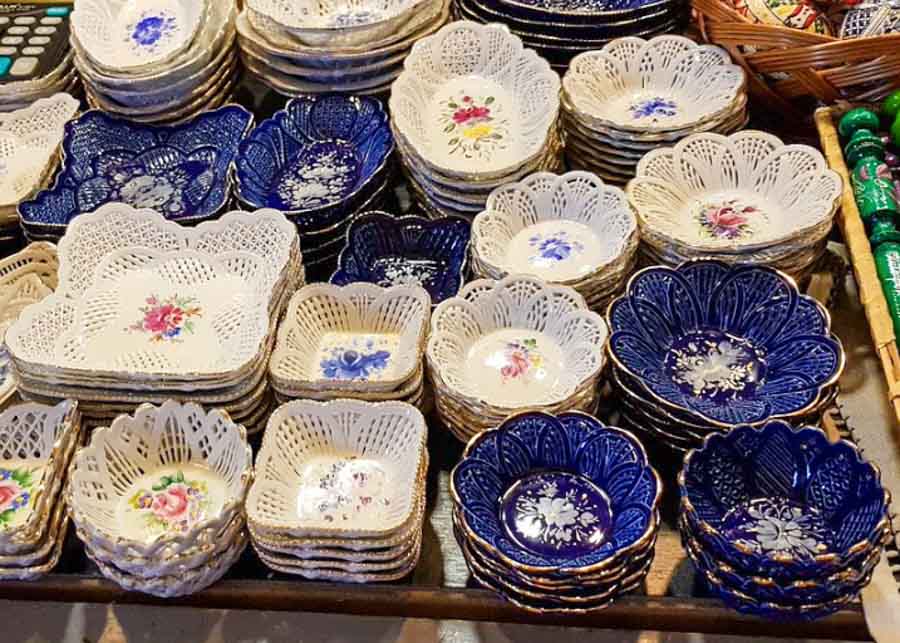 Hungarian porcelain sold as souvenirs in Budapest