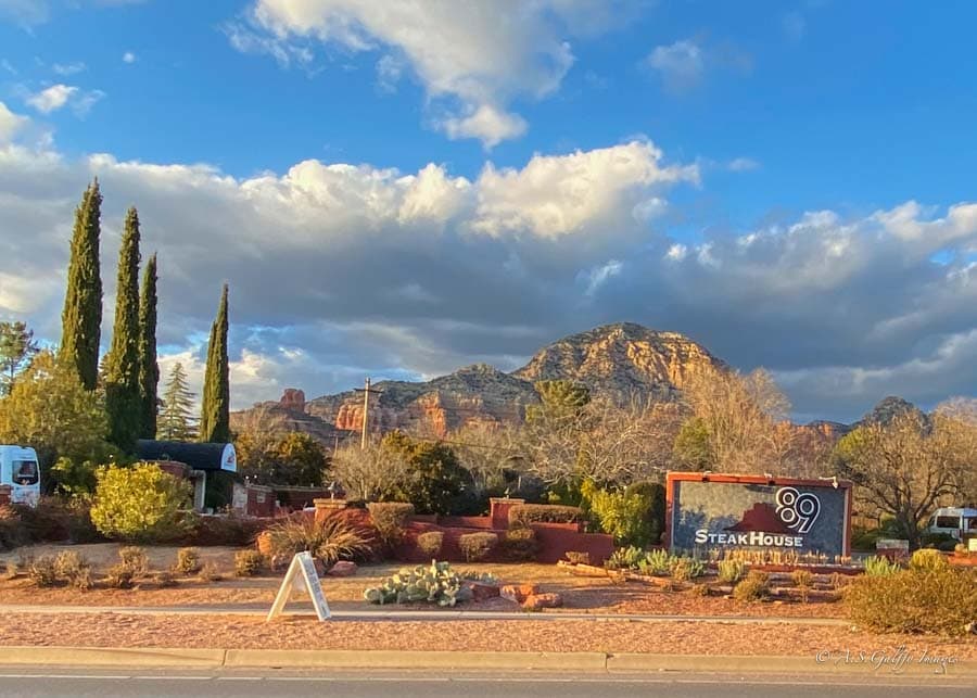 Image depicting the road to Sedona wineries