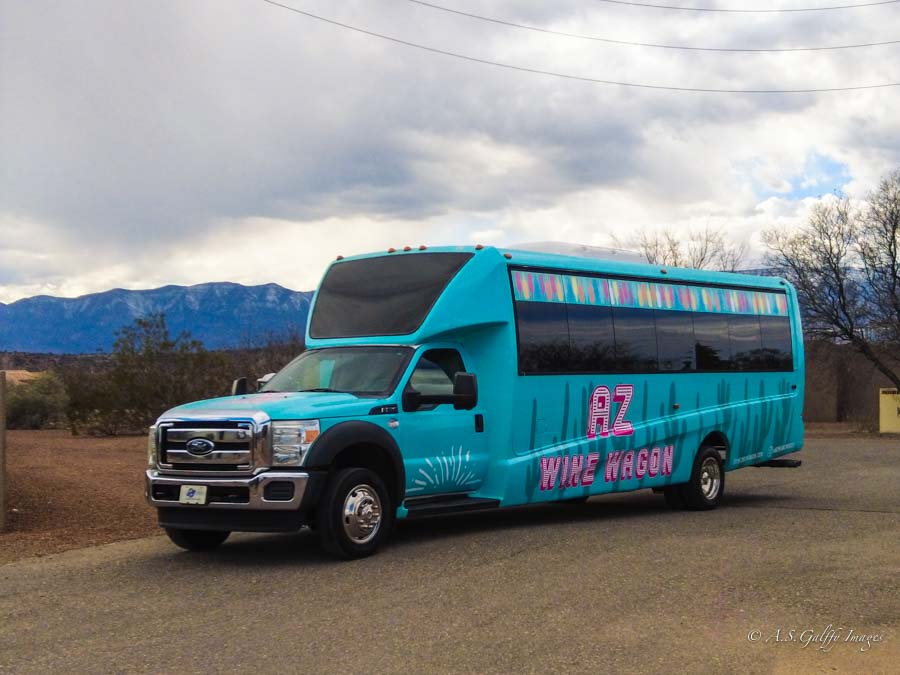 Shuttle taking people to the Sedona wineries