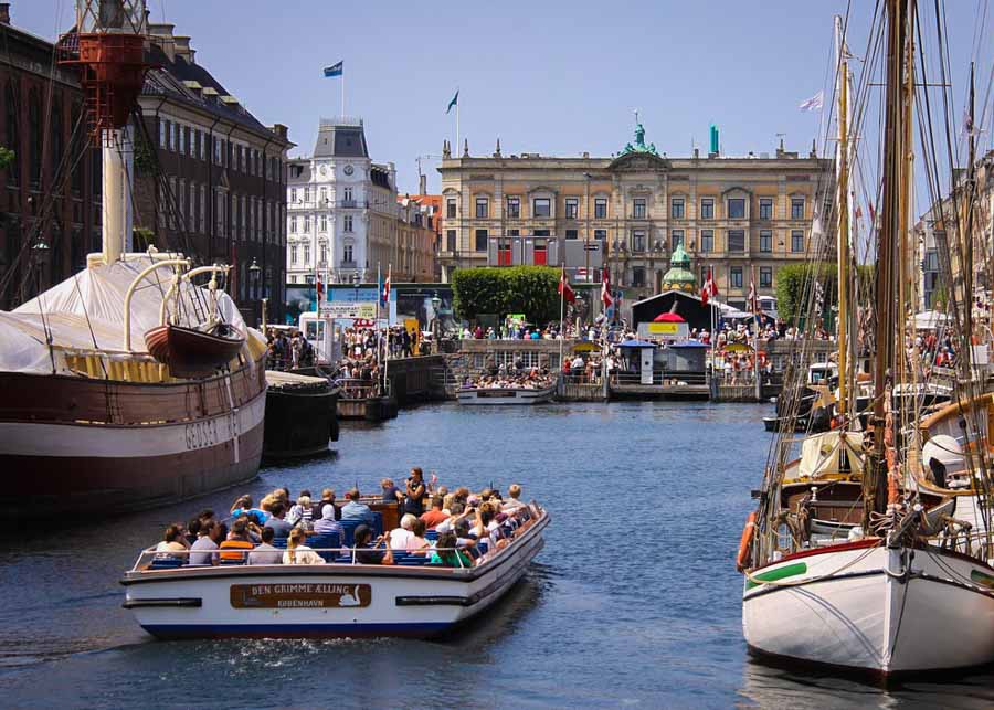 people taking a boat tour