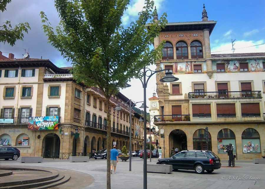 Guernica Old town