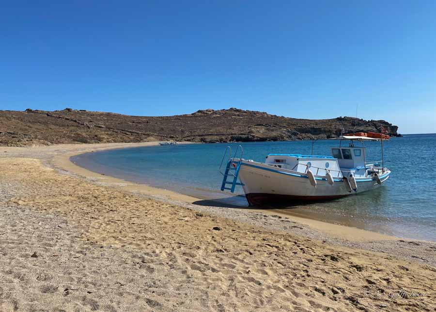 image depicting a pristine beach I Mykonos