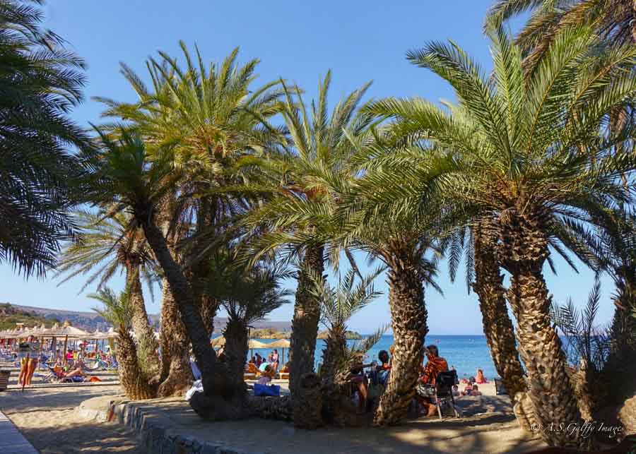 image depicting people visiting Vii beach on a Crete itinerary