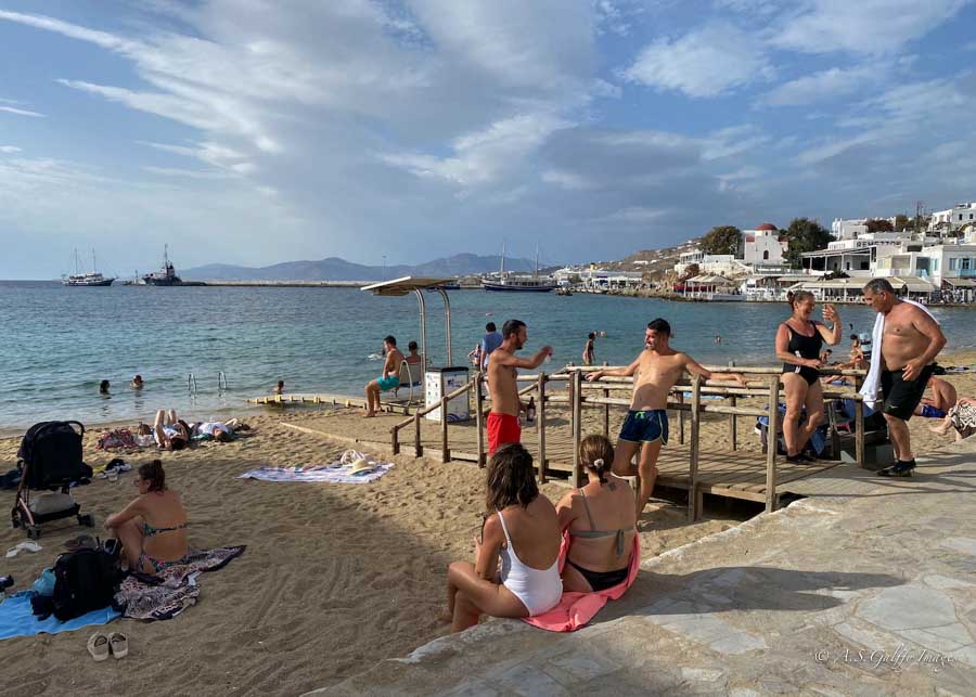 The main beach image in the city of Mikonos