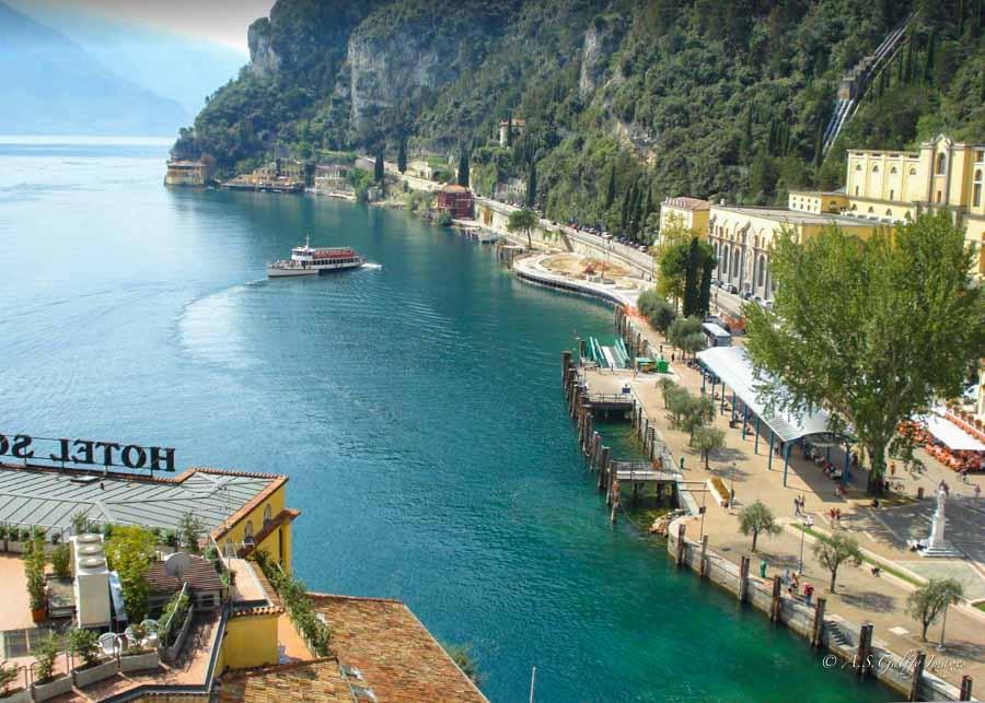 Riva Promenade