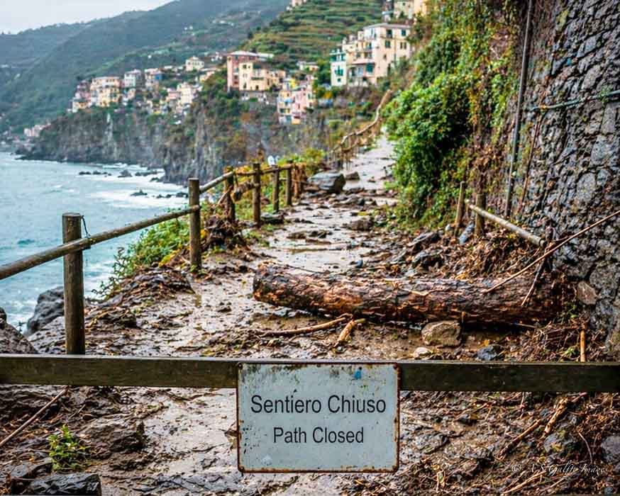 Closed trail in Cinque Terre