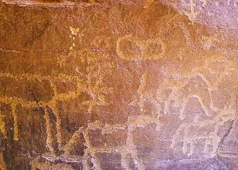 Petroglyphs in Khazali Canyon