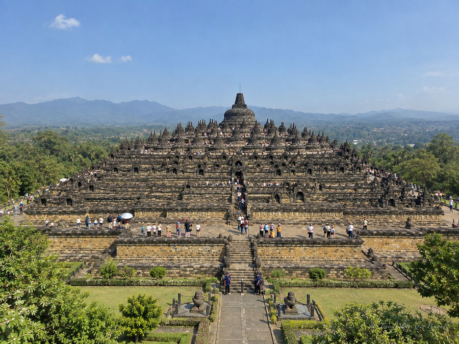 2 week Indonesia Itinerary - Borobudur Temple 