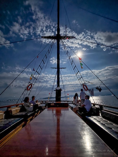 watching the stars from the upper deck of Alfatran III
